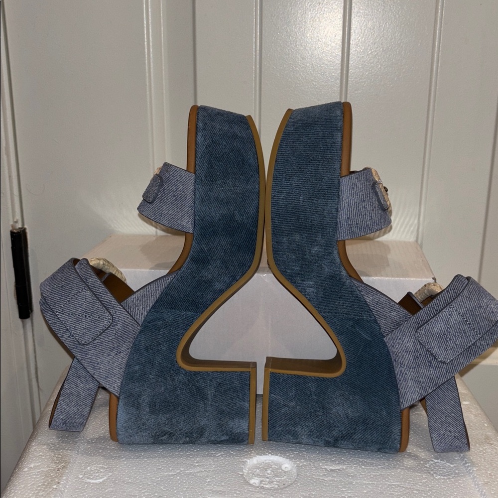 See By Chloe Blue Denim Platform Sandals - Picture 12 of 15